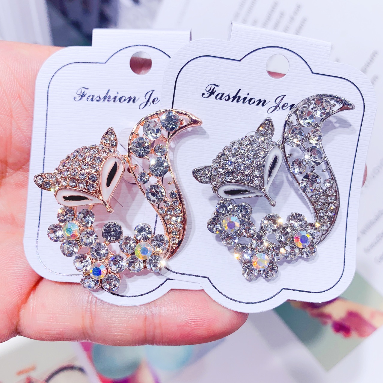 Ladies Brooch Women's Simple F - огляд і ціна Women'S Fashion Essentials